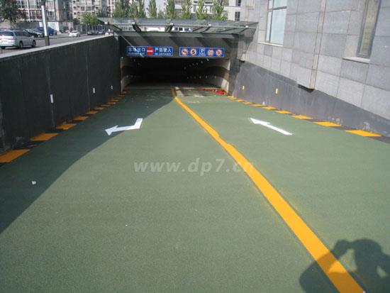 鋪砂止滑坡道地坪-歐進建材m.48890.cn